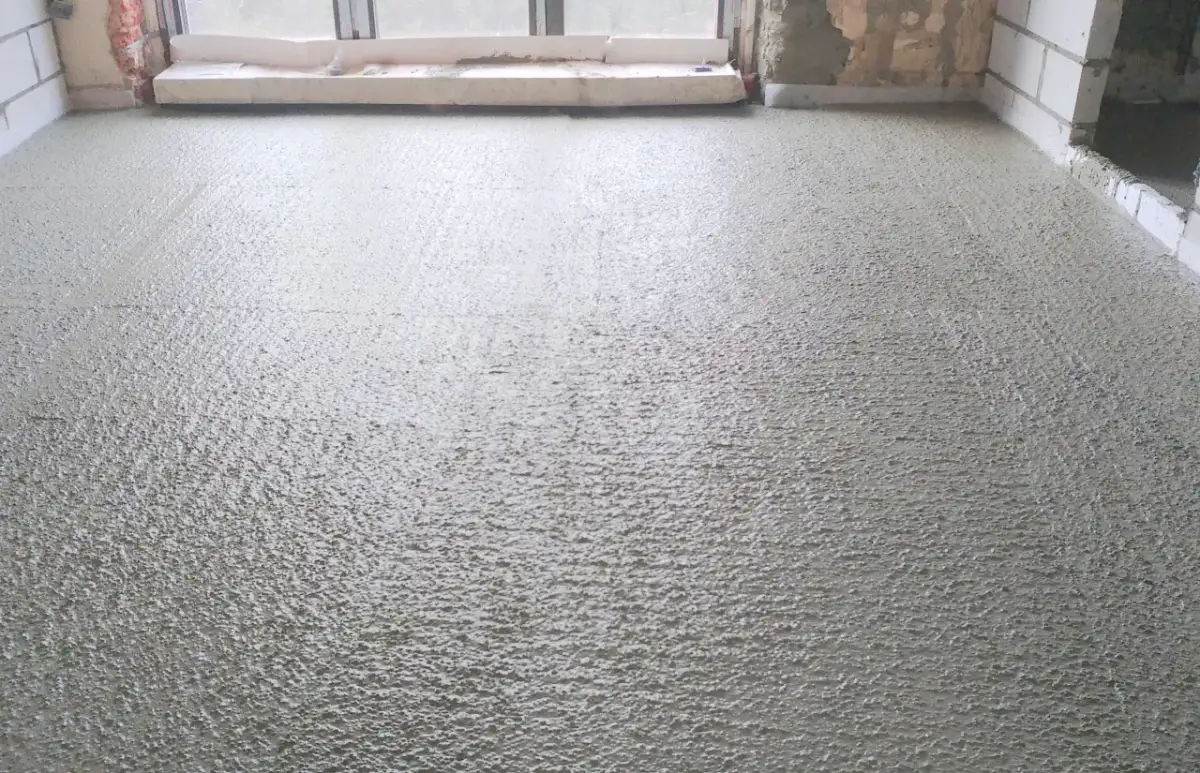 Lekkie wylewki: Pianobeton czy styrobeton? Co wybrać i dlaczego?