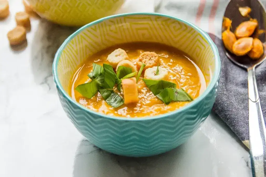 Jak zrobić zupę dyniową, która zachwyci smakiem i aromatem