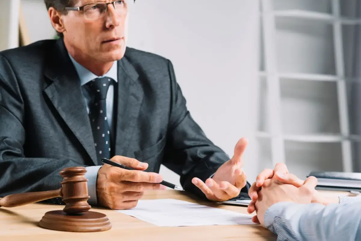 Czy konkubinę można wyrzucić z mieszkania? Poznaj prawa i proces eksmisji