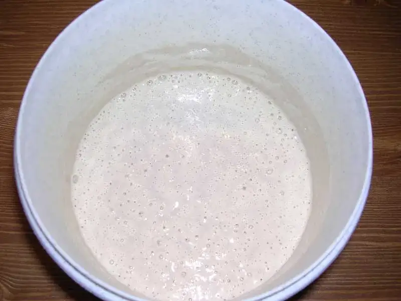 Ile zakwasu na 1,5 kg mąki? Proporcje i sekrety idealnego chleba