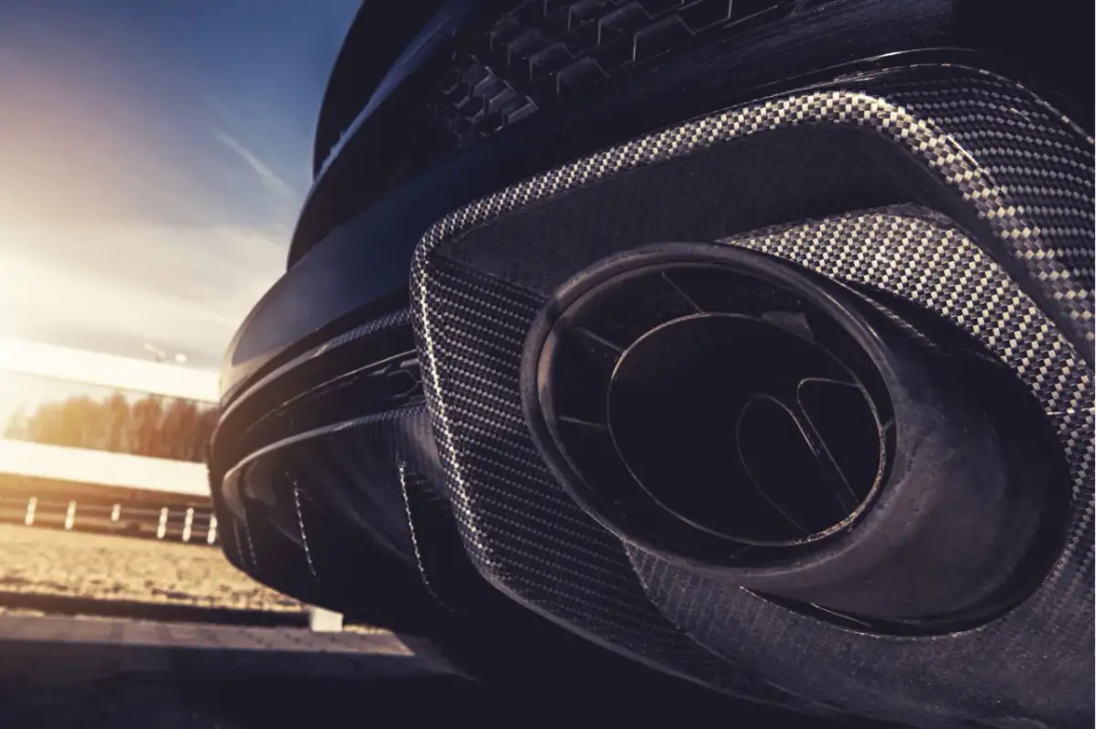 Aktywny wydech co to? Poznaj zalety i różnice technologii wydechowej