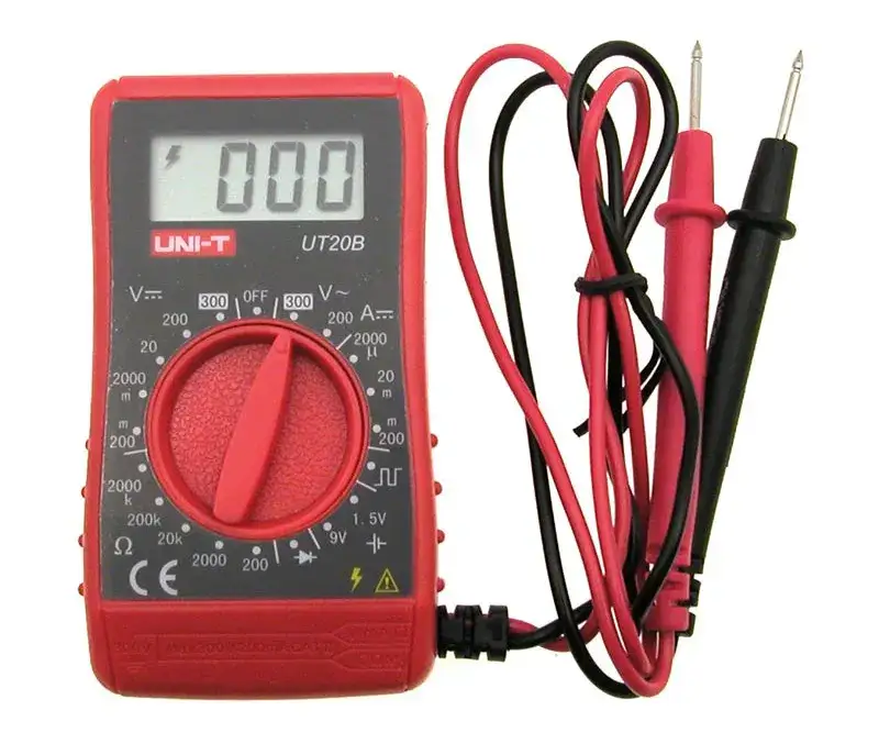 Do czego służy woltomierz? Zrozum i mierz napięcie w domu i PV!