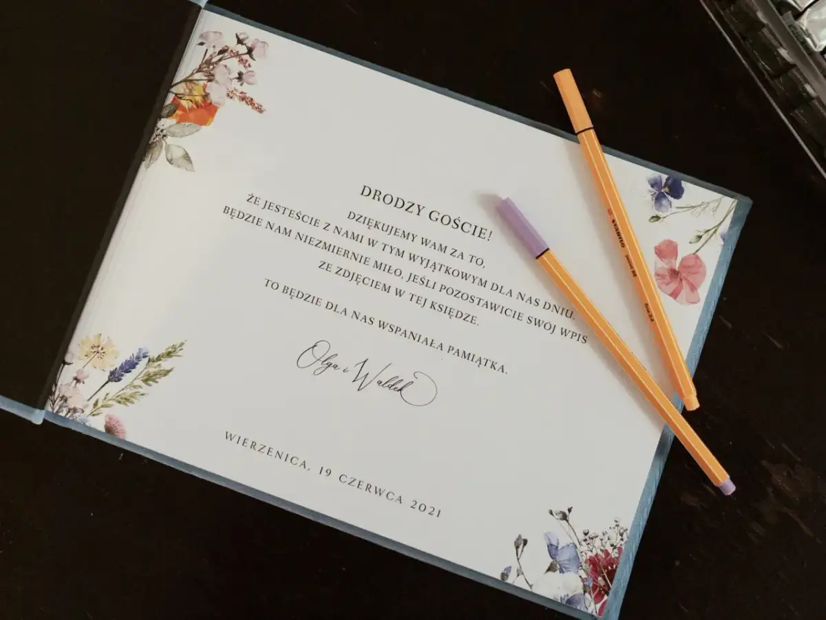 Jak zrobić księgę gości, by zachwycić swoich gości i stworzyć wspomnienia