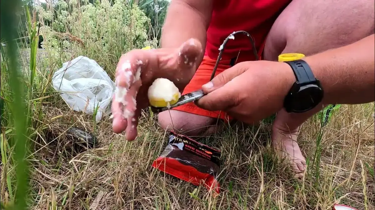 Skuteczne ryby na suszoną krew – co łowić i jak używać tej zanęty