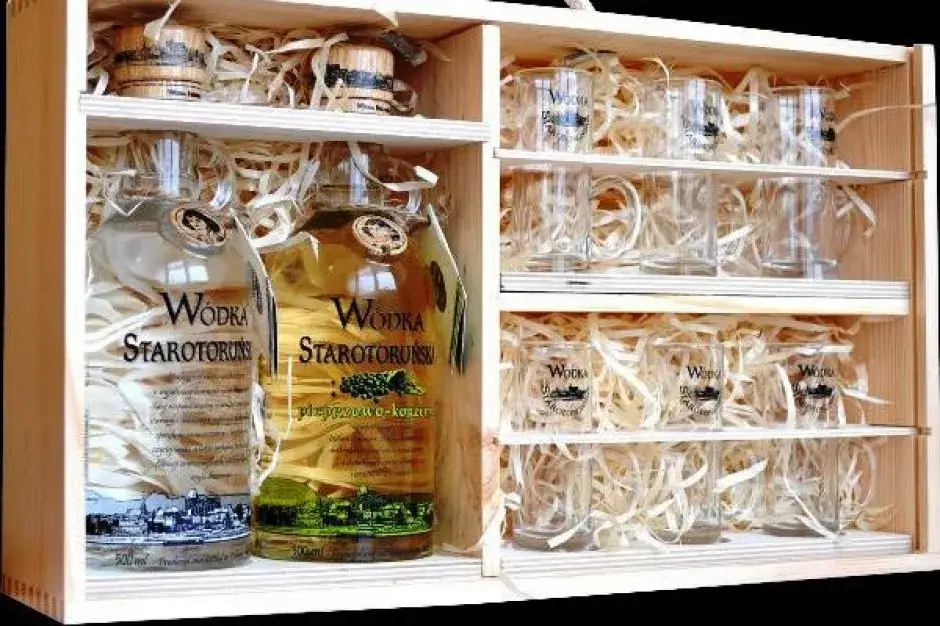 Gdzie kupić wódkę starotoruńską? Sprawdź najlepsze opcje dostępności