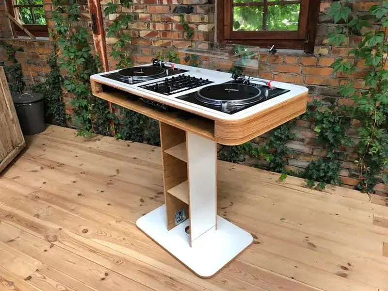 Zbuduj stół DJ DIY: Poradnik krok po kroku (wymiary, materiały)