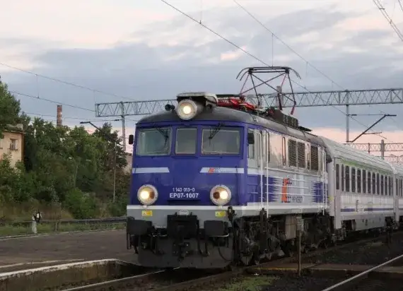 Jak sprawdzić rozkład miejsc w pociągu i uniknąć problemów z rezerwacją