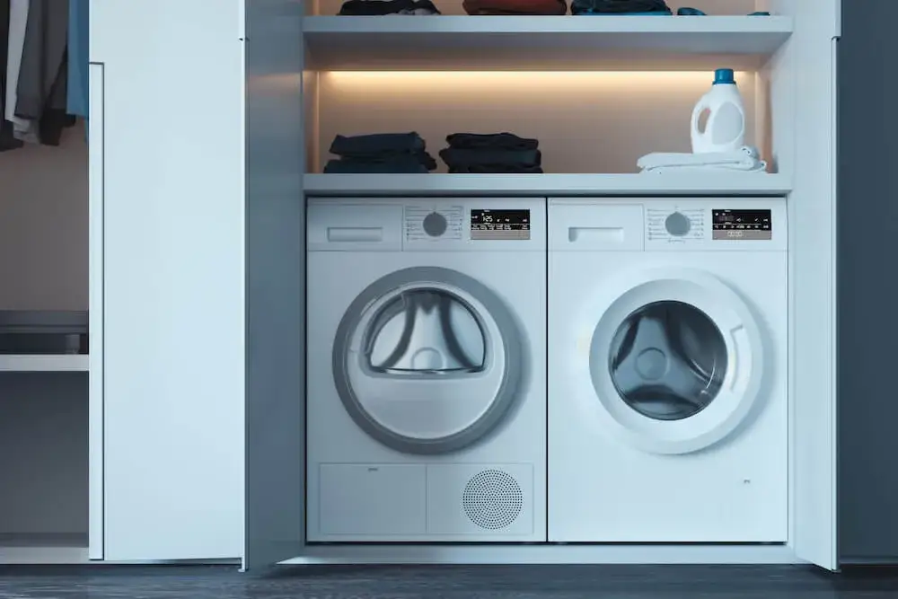 Suszarka bębnowa bez prasowania? Sprawdzone triki i ustawienia