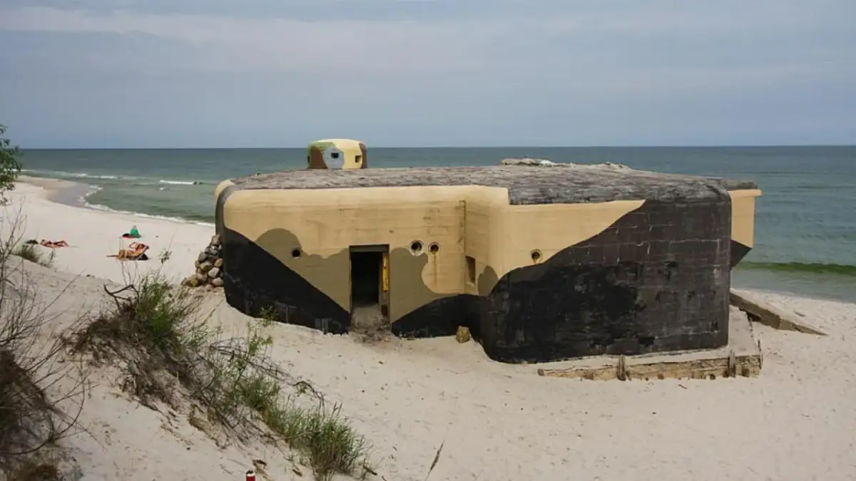 Jastarnia: Huśtawka nad Zatoką Pucką. Jak ją znaleźć krok po kroku?