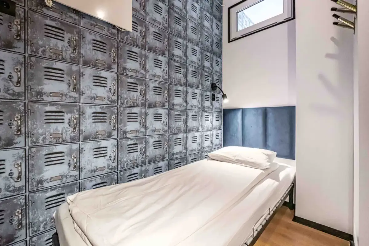 Ile kosztuje nocleg w Warszawie? Zaskakujące ceny i opcje taniego zakwaterowania