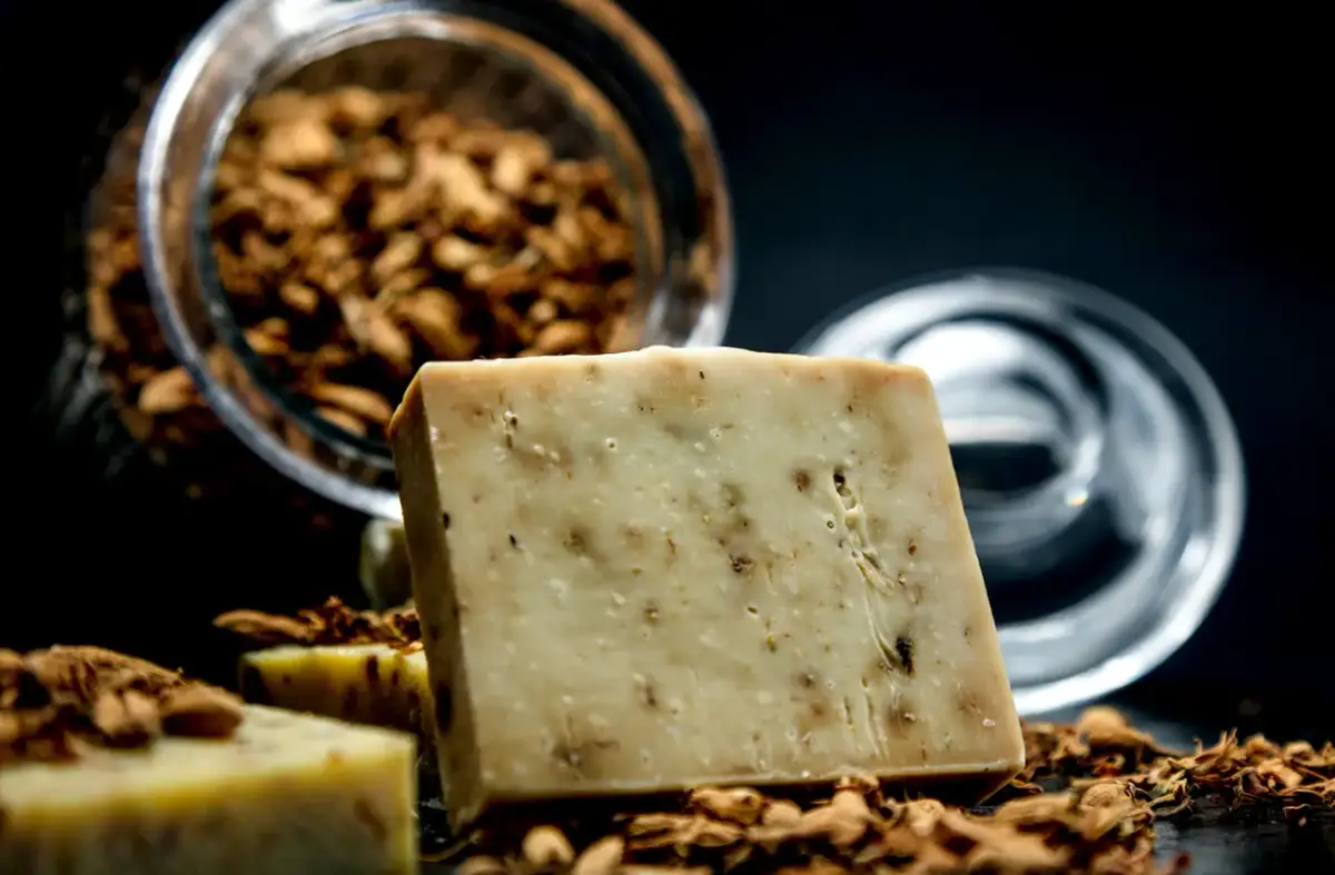 Co jeść do whisky: najlepsze przekąski, które wzmocnią smak