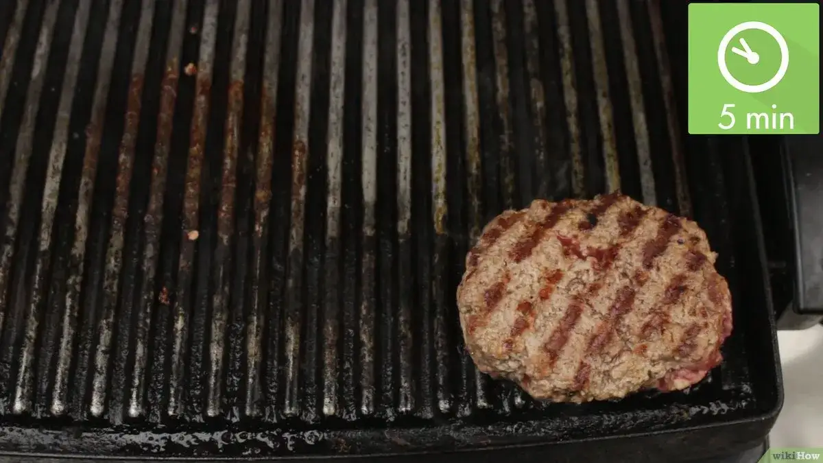 Le secret d'un steak de burger juteux : choix, cuisson, astuces.