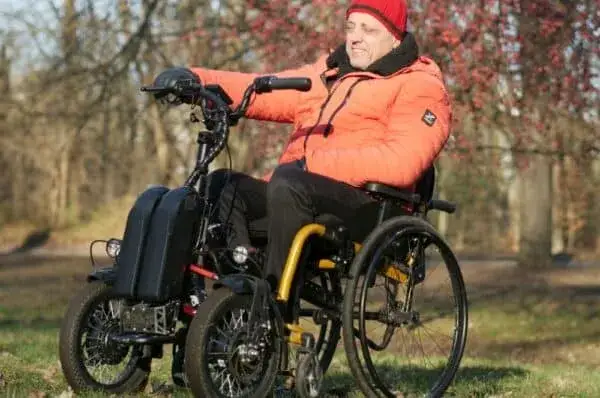 Czy lekarz rodzinny może wystawić zlecenie na wózek inwalidzki? Sprawdź to!