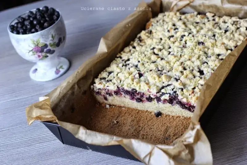Pyszne ciasto z aronią - zdrowe przepisy na smaczne wypieki