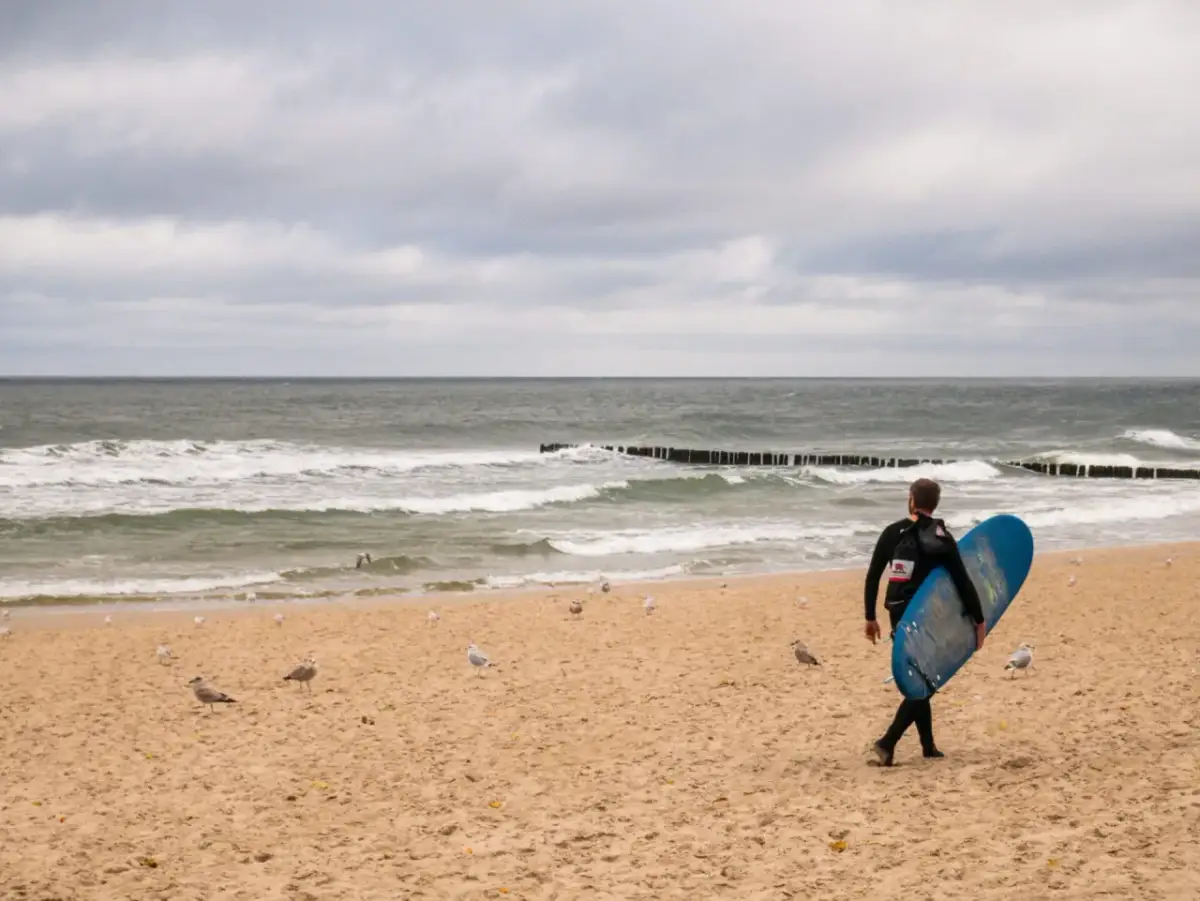 Jurata czy Jastarnia? Wybierz idealne wakacje na Półwyspie Helskim