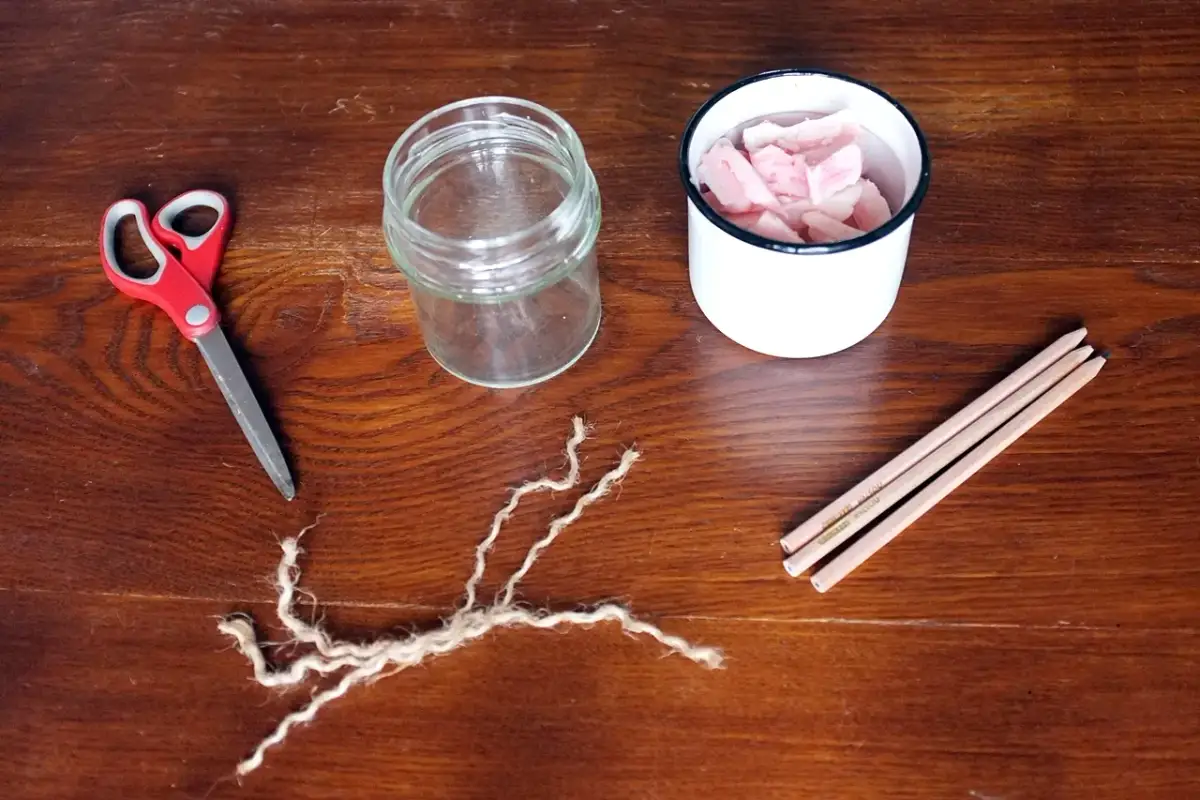 Jak zrobić knot do świeczki w domu: proste sposoby i porady