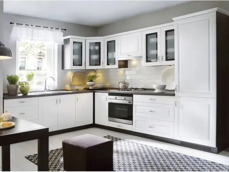 Jakie kolory ścian wybrać do biało-czarnej kuchni, aby zachwycały?