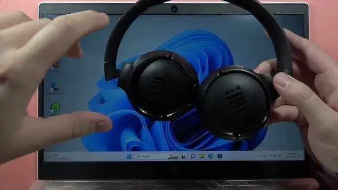 JBL Tune 500BT: Parowanie z telefonem, laptopem, TV. Rozwiąż problemy!