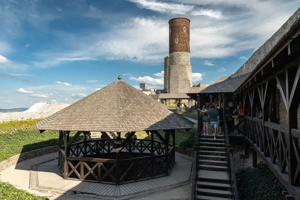 Świętokrzyskie: co warto zobaczyć? Przewodnik po atrakcjach regionu