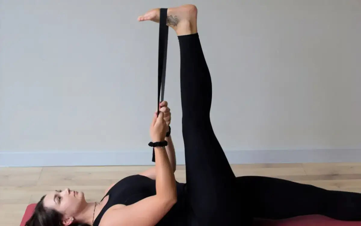 Jak zawiązać pasek do jogi - proste metody na skuteczne ćwiczenia