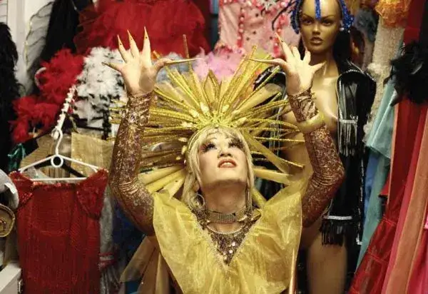 Dj kim lee: historia życia, osiągnięcia i wpływ na społeczność LGBTQ