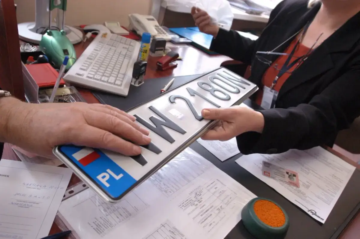 Ile czasu na przerejestrowanie samochodu w 2024? Uniknij kar!