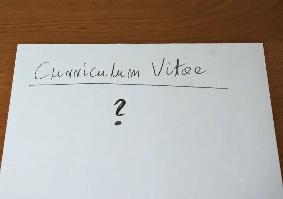 Jak napisać dobre CV bez doświadczenia zawodowego i zdobyć pracę?