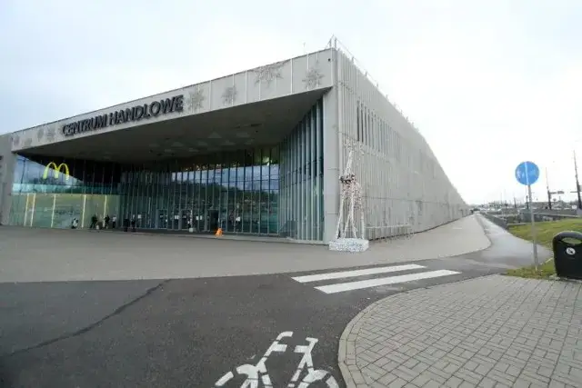 Jakie sklepy w Tarasach Zamkowych? Odkryj najlepsze marki i usługi