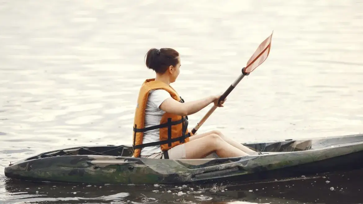 Spływ kajakowy Pilicą z noclegiem: Przewodnik i trasy