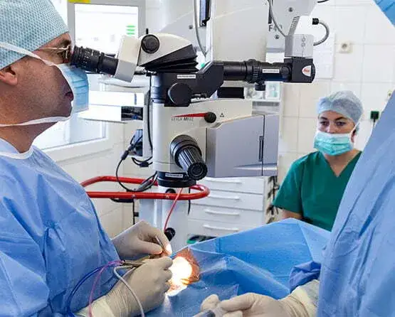 Jakie ubranie do operacji zaćmy, aby czuć się komfortowo i bezpiecznie