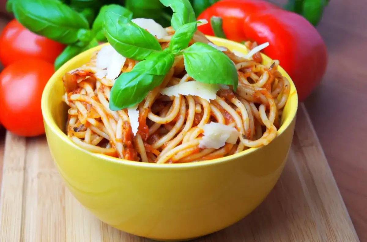 Spaghetti bolognese bez mięsa: pyszna alternatywa dla tradycyjnego sosu