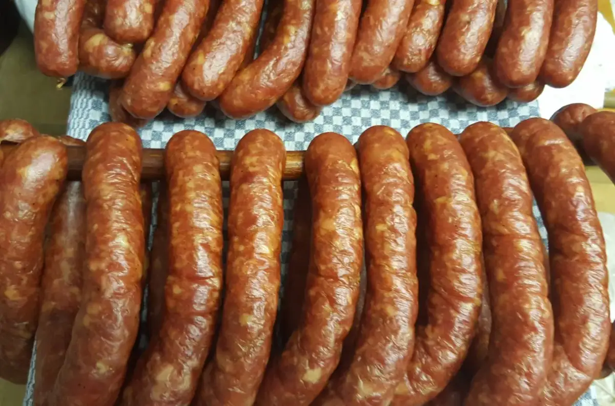 Najlepszy przepis na kiełbasę wiejską na 5 kg - smacznie i łatwo