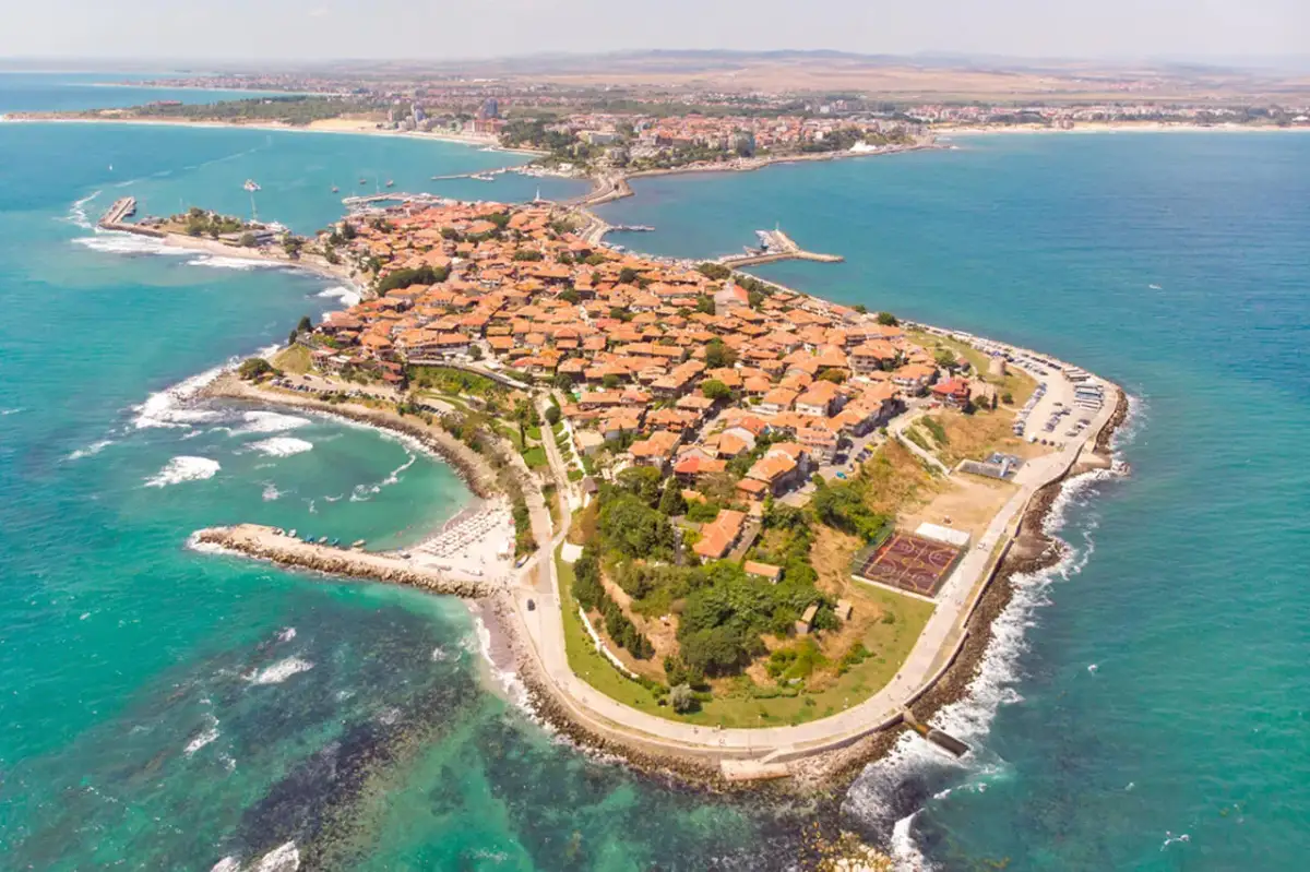 Słoneczny Brzeg: Atrakcje dla każdego! Od plaż po Nesebyr UNESCO