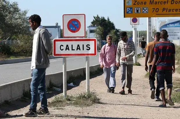 Czy w Calais jest bezpiecznie? Odkryj ukryte zagrożenia i porady