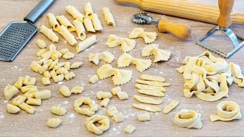 Domina la Pasta Fresca Casera: Guía Completa y Recetas Infalibles