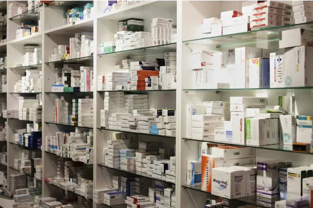 Jakie leki na wakacje do Turcji? Przygotuj się na zdrowe podróże