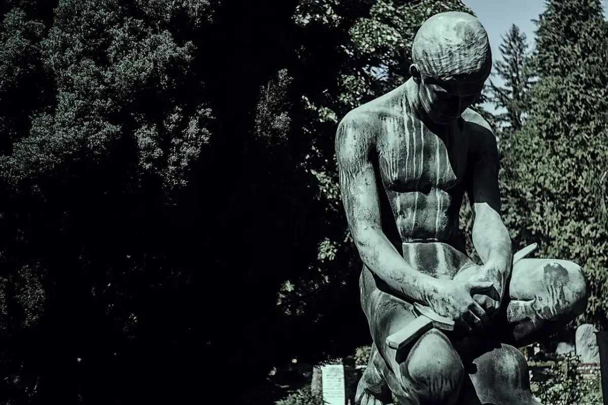 Z depresją do psychologa czy psychiatry - który wybór jest lepszy?