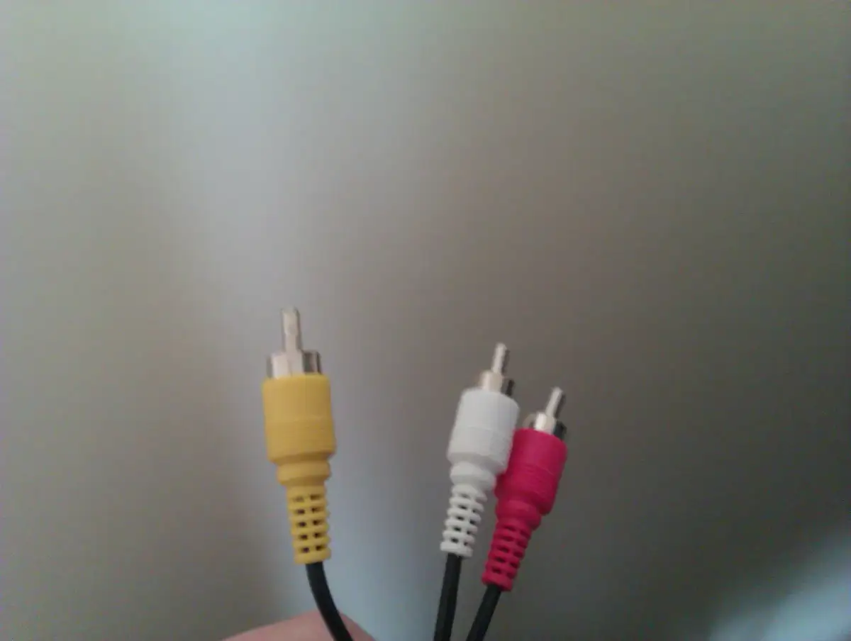 Jak podłączyć kino domowe do telewizora Sony Bravia bez problemów