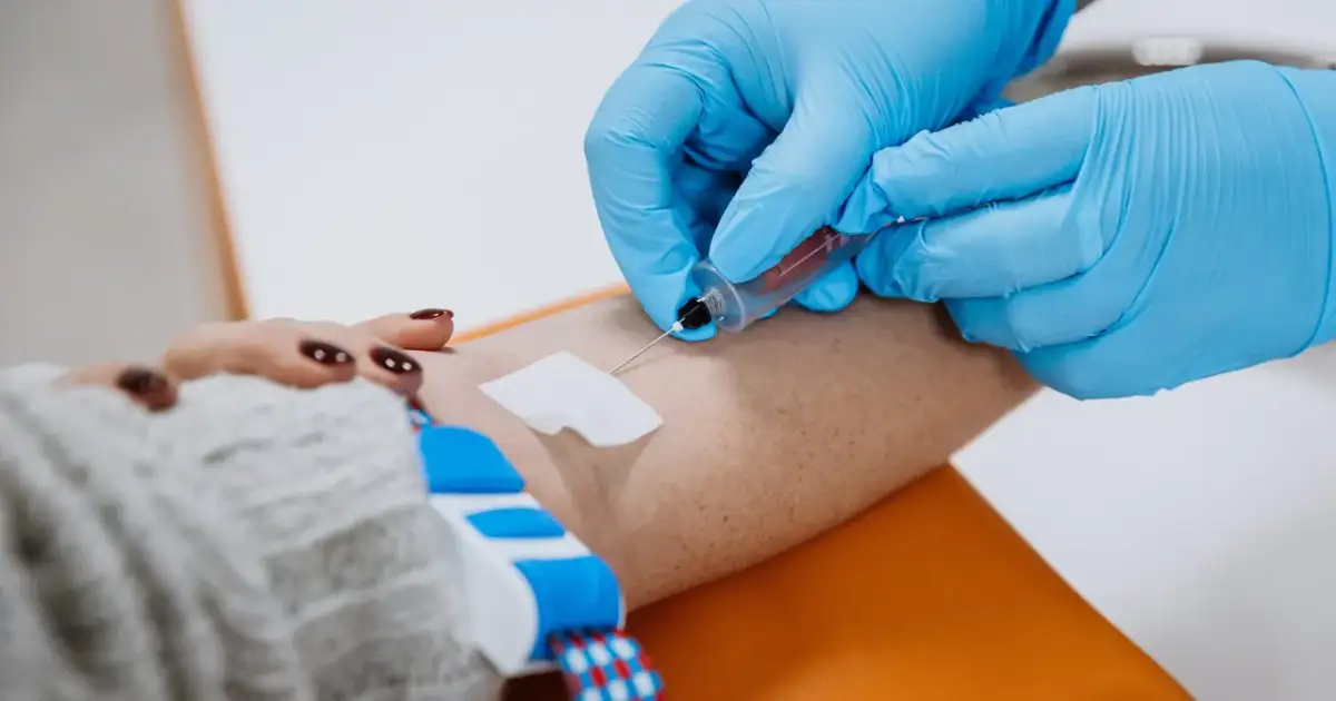 Cholesterol czy na czczo? Sprawdź, co mówią nowe wytyczne