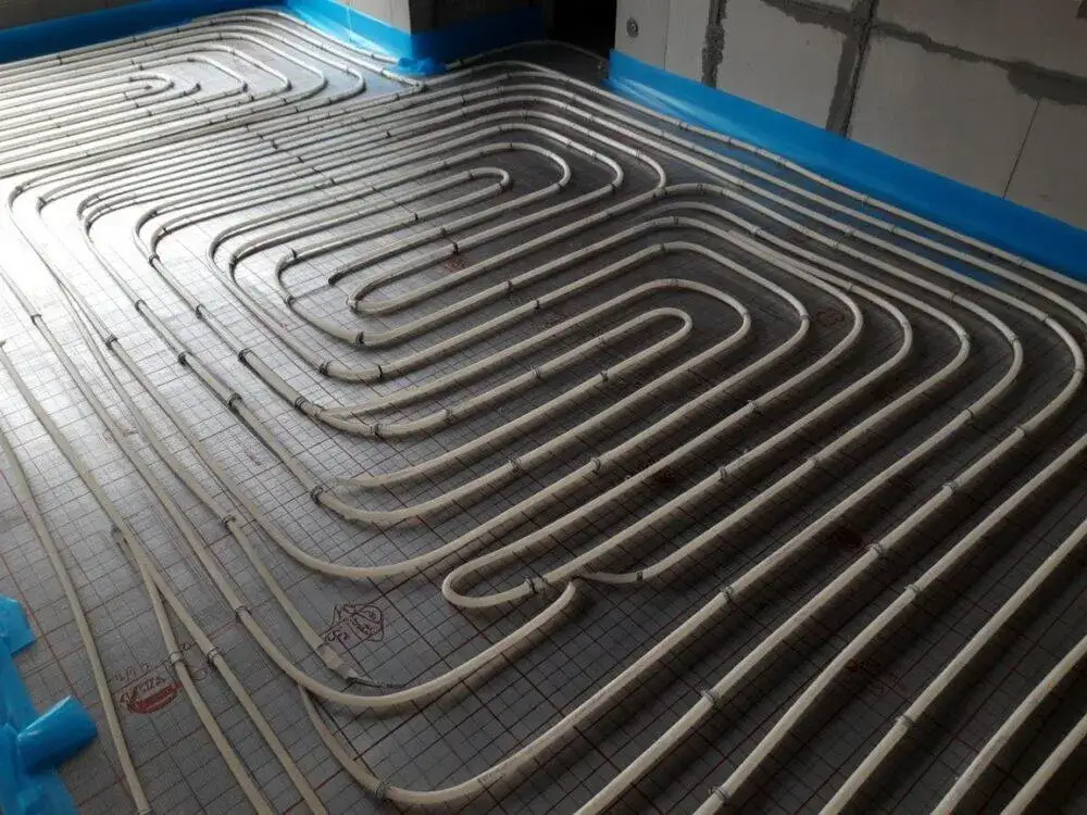 Ogrzewanie podłogowe: ile rury na m²? Oblicz dokładnie i bez błędów