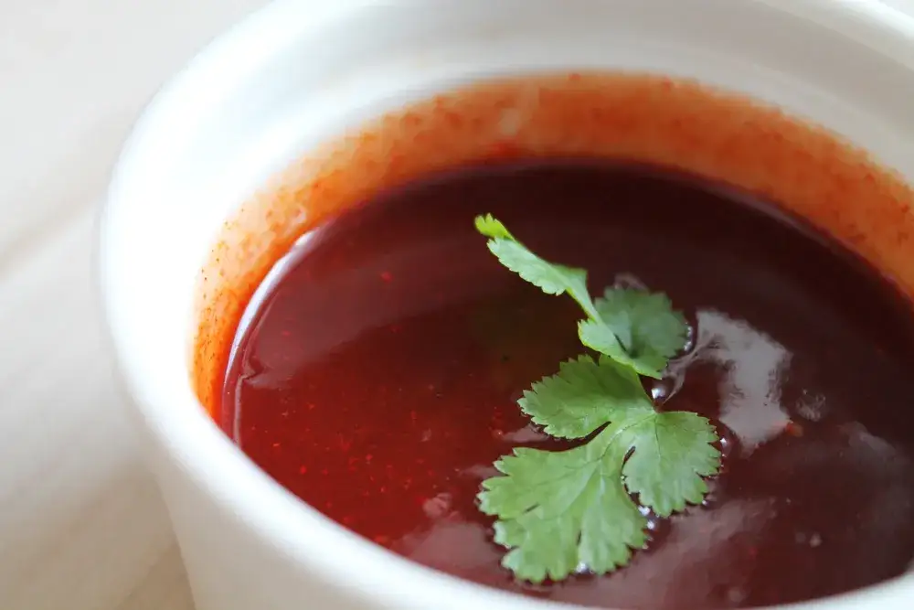 Jak zrobić sos barbecue z ketchupu w 15 minut – prosty przepis