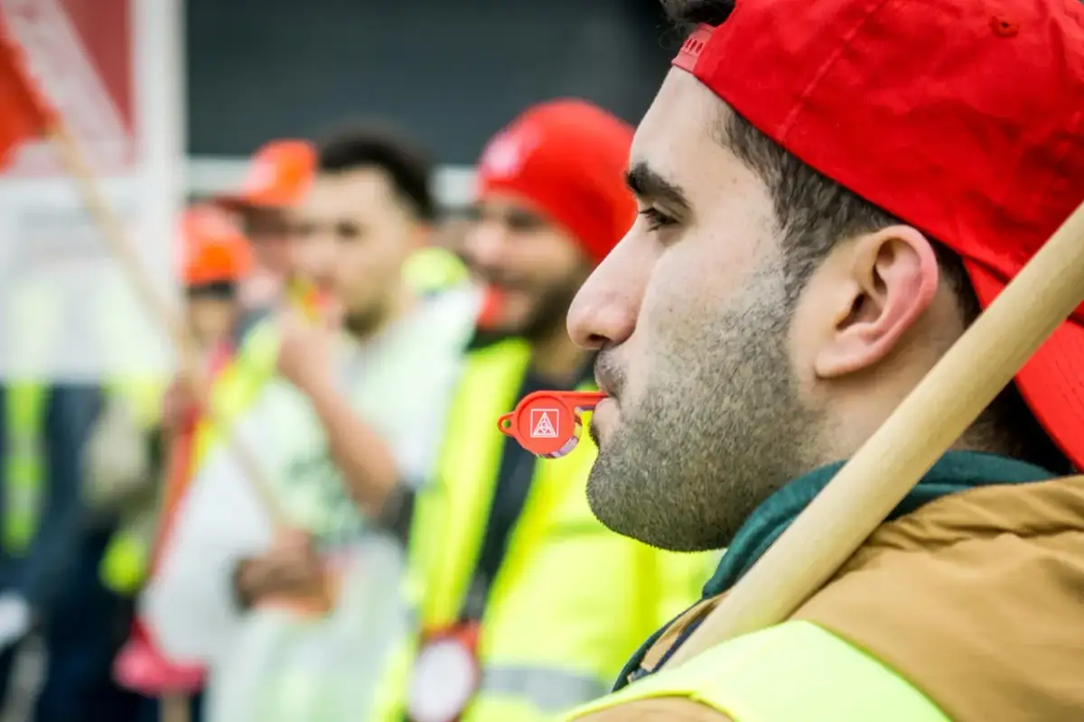 Tarifvertrag Gastronomie 2025: Löhne, Arbeitszeit & Gültigkeit