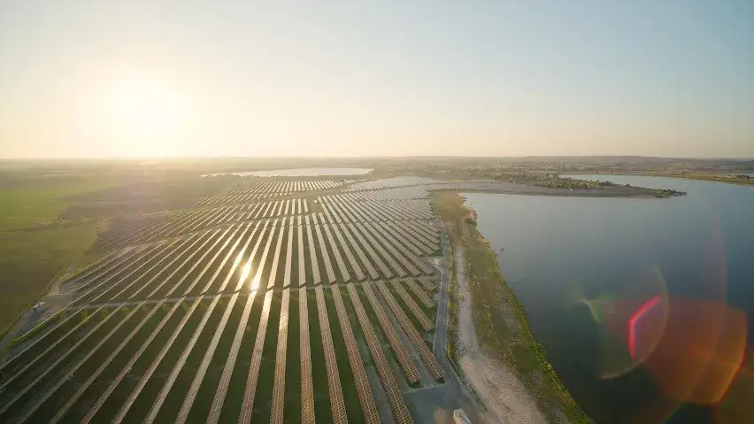 Elektrownie Solorza: Największa farmy słoneczne w Polsce i ich przyszłość