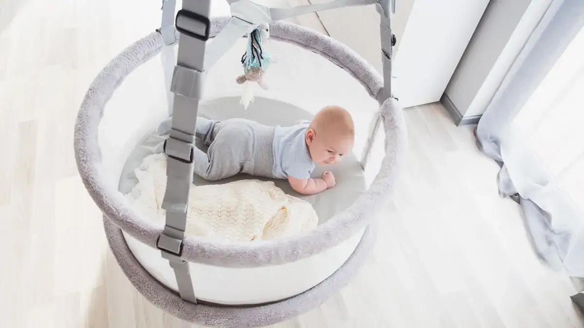 Jak układać dziecko na brzuchu, aby wspierać jego rozwój motoryczny