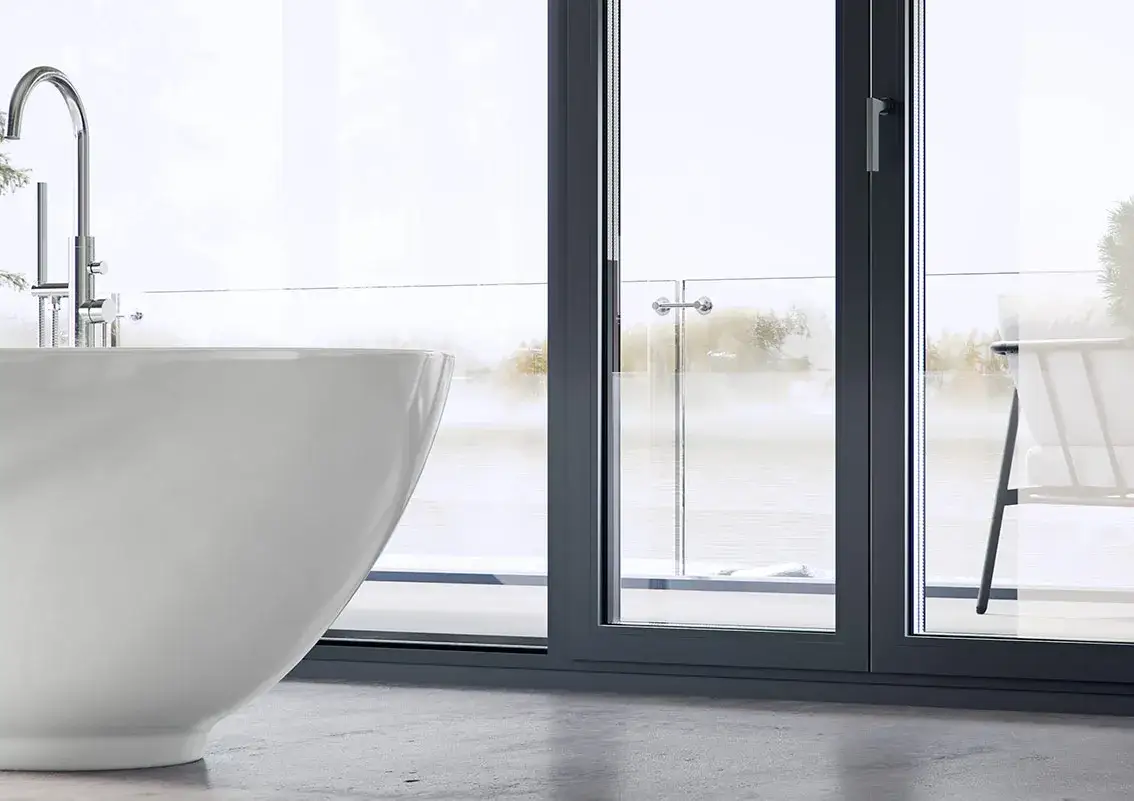 Okno francuskie - jak wygląda i czym się wyróżnia? Poznaj detale