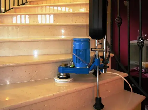 Najlepsza szlifierka do renowacji schodów – uniknij kosztownych błędów