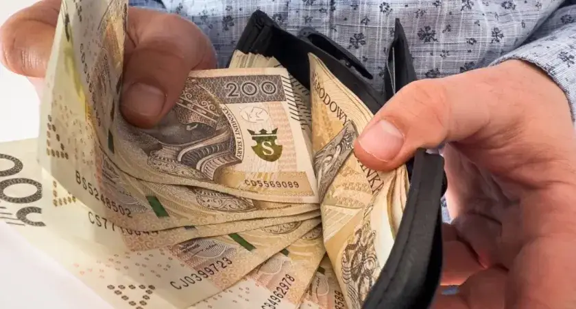 Ile zarabia radny osiedla we Wrocławiu? Zaskakujące różnice w pensjach