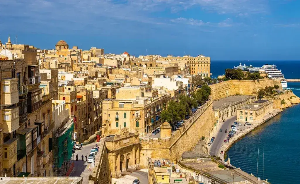 Malta: Wyspa czy archipelag? Poznaj klucz do udanej podróży!