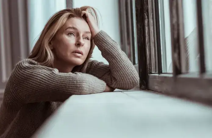 Objawy zaburzeń dysocjacyjnych: czy twój umysł się "odcina"?