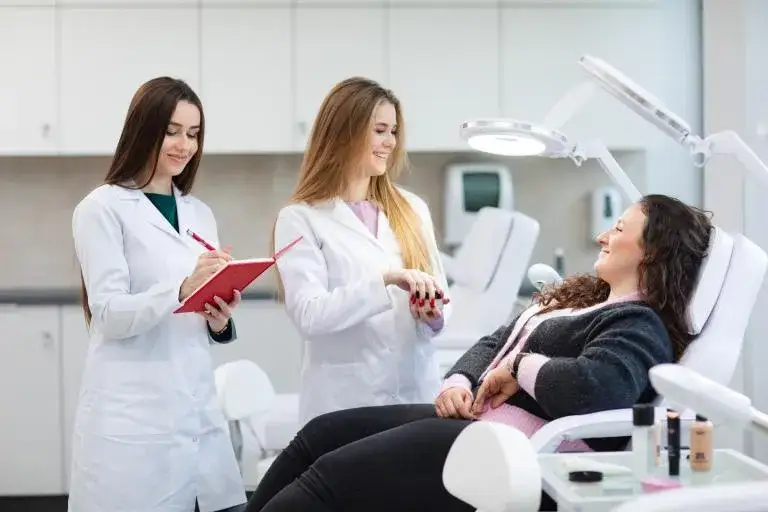 Dietetyk to lekarz? Różnice, kompetencje, współpraca dla zdrowia